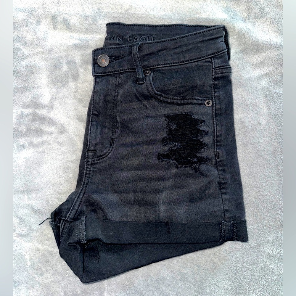 Black High Rise Shorts - size 4 - Picture 3 of 4